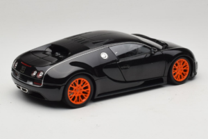 Bugatti Veyron Super Sport Black Metallic Minichamps 1:18 100110842 Metāls — attēls 3 no 8