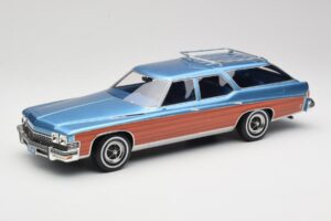 Buick Estate Wagon Light Blue Metallic BoS Models 1:18 BOS417 Sveķi
