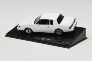 Buick Grand National Balts IXO 1:43 CLC576N Metāls — attēls 3 no 4