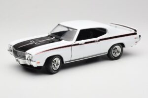 Buick GSX Balts American Muscle 1:18 AMM1322/06 Metāls