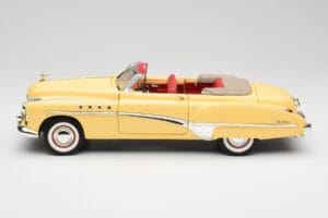Buick Roadmaster Chrome Yellow Motormax 1:18 23124646-M17 Metāls — attēls 4 no 8