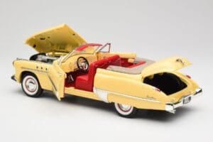 Buick Roadmaster Chrome Yellow Motormax 1:18 23124646-M17 Metāls — attēls 5 no 8