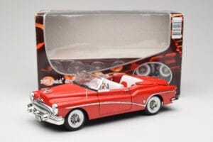 Buick Skylark Sarkans Motormax 1:18 411393-M1 Metāls — attēls 8 no 8