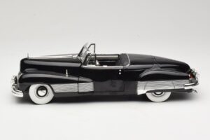Buick Y-Job Melns Anson 1:18 30409 Metāls — attēls 4 no 8