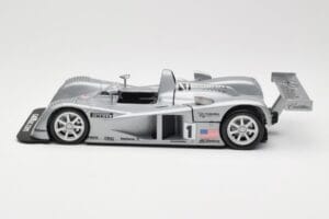 Cadillac Northstar LMP #1 24 Hours of Le Mans 2000 Hot Wheels 1:18 29225 Metāls — attēls 4 no 8
