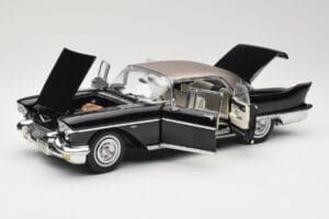Cadillac Brougham Melns Sun Star 1:18 4001 Metāls — attēls 2 no 8