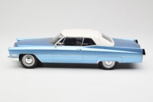 Cadillac DeVille Zils KK-Scale 1:18 KKDC180314 Metāls — attēls 3 no 6