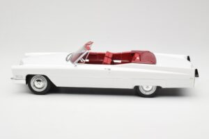 Cadillac DeVille Kabriolets Balts KK-Scale 1:18 KKDC180313 Metāls — attēls 3 no 6