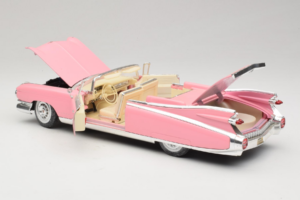 Cadillac Eldorado Biarritz Rozā Maisto 1:18 36813 Metāls — attēls 5 no 8