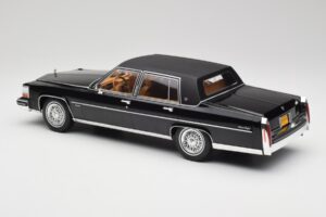 Cadillac Fleetwood Brougham Melns MCG 1:18 MCG18250 Metāls — attēls 5 no 6