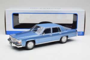 Cadillac Fleetwood Brougham Zils Metālisks MCG 1:18 MCG18252 Metāls — attēls 6 no 6