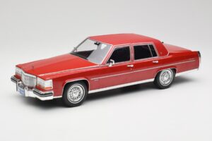 Cadillac Fleetwood Brougham Tumši Sarkans Metālisks MCG 1:18 MCG18251 Metāls