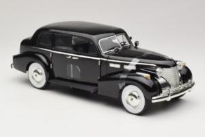 Cadillac Fleetwood Series 75 The Godfather Jada 1:18 91199 Metāls — attēls 4 no 6