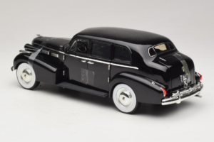Cadillac Fleetwood Series 75 The Godfather Jada 1:18 91199 Metāls — attēls 5 no 6
