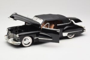 Cadillac Series 62 Melns Anson 1:18 30345 Metāls — attēls 2 no 8