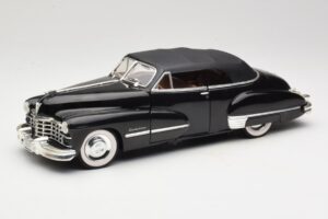 Cadillac Series 62 Melns Anson 1:18 30345 Metāls