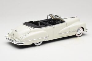 Cadillac Series 62 Kabriolets Balts Anson 1:18 30335 Metāls — attēls 3 no 8