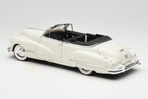 Cadillac Series 62 Kabriolets Balts Anson 1:18 30335 Metāls — attēls 7 no 8