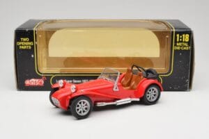 Caterham Super Seven Series 3 Sarkans Anson 1:18 30317-W Metāls — attēls 8 no 8