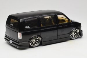 Chevrolet Astro Van Tuned Melns Jada 1:18 63122 Metāls — attēls 3 no 8