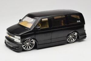 Chevrolet Astro Van Tuned Melns Jada 1:18 63122 Metāls