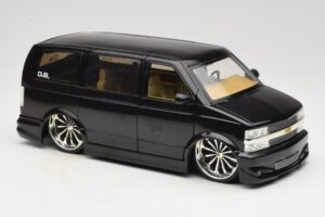 Chevrolet Astro Van Tuned Melns Jada 1:18 63122 Metāls — attēls 6 no 8