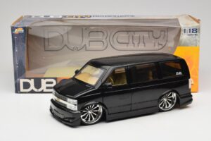 Chevrolet Astro Van Tuned Melns Jada 1:18 63122 Metāls — attēls 8 no 8