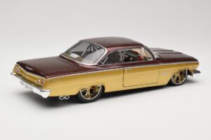 Chevrolet Bel Air Zeltains & Brūns Maisto 1:18 31064 Metāls — attēls 3 no 8