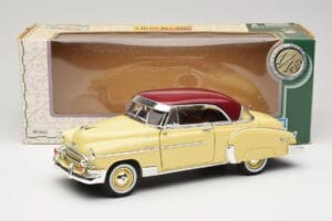 Chevrolet Bel Air Dzeltens & Sarkans Motormax 1:18 73111 Metāls — attēls 8 no 8