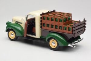 Chevrolet Brasseur Perrier Delivery Van Zaļš Solido 1:18 203243 Metāls — attēls 5 no 8