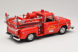 Chevrolet C-20 Fire Truck Sun Star 1:18 1383 Metāls — attēls 2 no 6