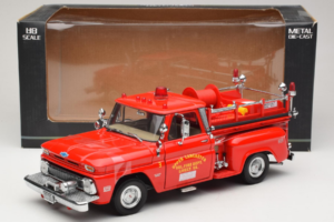 Chevrolet C-20 Fire Truck Sun Star 1:18 1383 Metāls — attēls 6 no 6