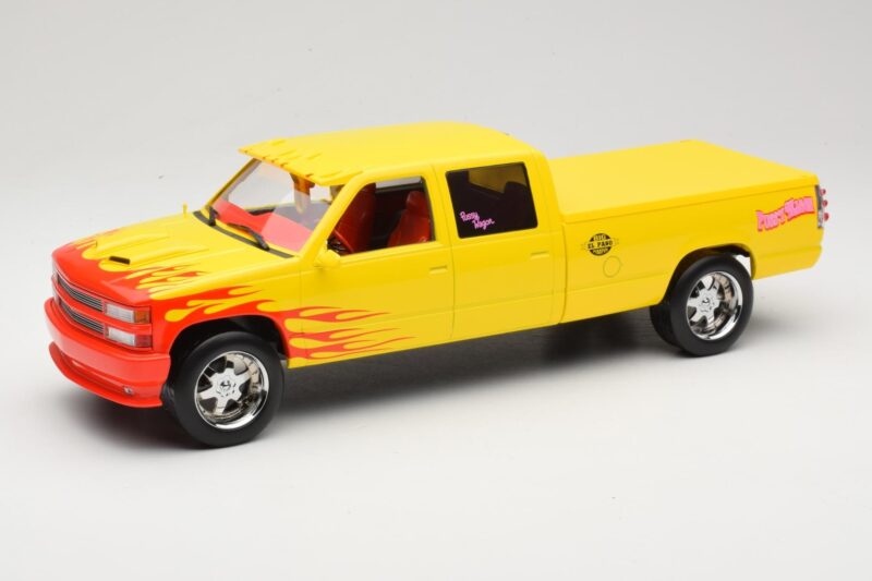 Chevrolet C2500 Silverado Pussy Wagon From Kill Bill Dzeltens GreenLight 1:18 19015 Metāls