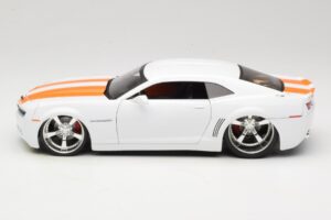 Chevrolet Camaro Concept Tuned Balts Jada 1:18 63014 Metāls — attēls 4 no 8