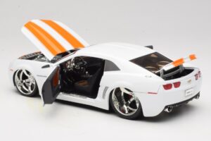 Chevrolet Camaro Concept Tuned Balts Jada 1:18 63014 Metāls — attēls 5 no 8