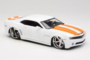 Chevrolet Camaro Concept Tuned Balts Jada 1:18 63014 Metāls — attēls 6 no 8