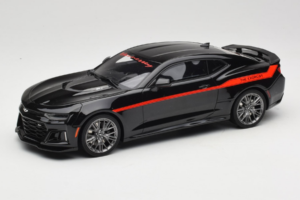 Chevrolet Camaro Gen 6 Hennessey The Exorcist Melns GT Spirit 1:18 GT225 Sveķi