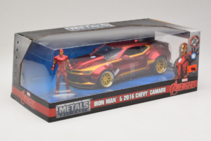 Chevrolet Camaro Iron Man Ar Figūru Metals Diecast 1:24 99724 Metāls — attēls 2 no 3