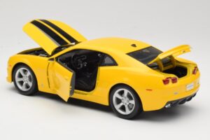 Chevrolet Camaro SS RS Dzeltens Maisto 1:18 31173 Metāls — attēls 5 no 8