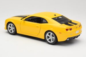 Chevrolet Camaro SS RS Dzeltens Maisto 1:18 31173 Metāls — attēls 7 no 8