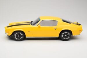 Chevrolet Camaro Z28 RS Daytona Yellow Otto 1:12 G085 Sveķi — attēls 3 no 6
