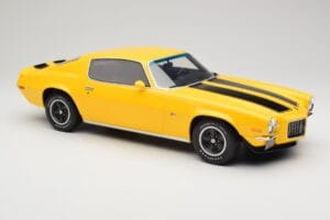 Chevrolet Camaro Z28 RS Daytona Yellow Otto 1:12 G085 Sveķi — attēls 4 no 6