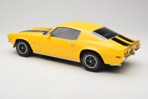 Chevrolet Camaro Z28 RS Daytona Yellow Otto 1:12 G085 Sveķi — attēls 5 no 6