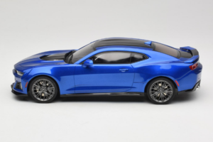 Chevrolet Camaro ZL1 Gen 6 Zils GT Spirit 1:18 GT177 Sveķi — attēls 3 no 6