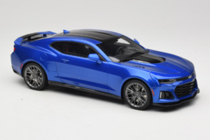 Chevrolet Camaro ZL1 Gen 6 Zils GT Spirit 1:18 GT177 Sveķi — attēls 4 no 6