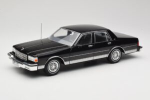 Chevrolet Caprice Melns MCG 1:18 MCG18113 Metāls