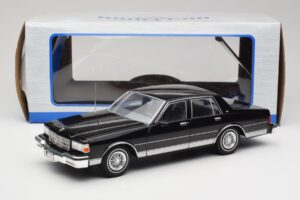 Chevrolet Caprice Melns MCG 1:18 MCG18113 Metāls — attēls 6 no 6