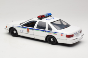 Chevrolet Caprice Kanāda Policija UT Models 1:18 21023 Metāls — attēls 7 no 8
