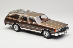 Chevrolet Caprice Estate Wagon Bēšs MCG 1:18 MCG18476 Metāls — attēls 4 no 6