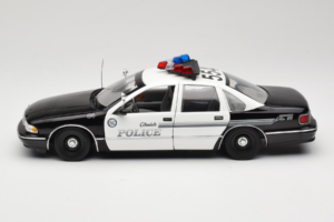 Chevrolet Caprice Glendale Policija UT Models 1:18 21026 Metāls — attēls 4 no 8